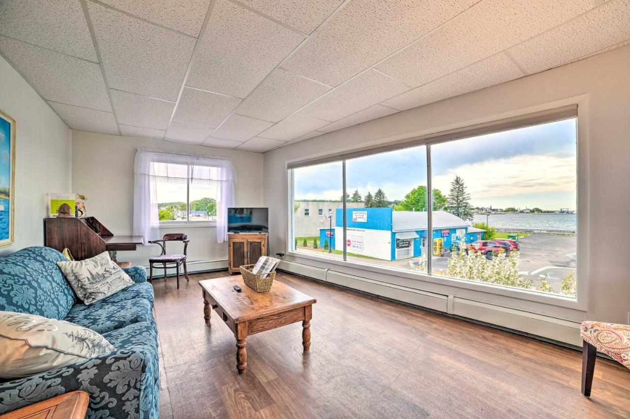Walkable St Ignace Condo With Lake Huron Views Saint Ignace Exteriér fotografie